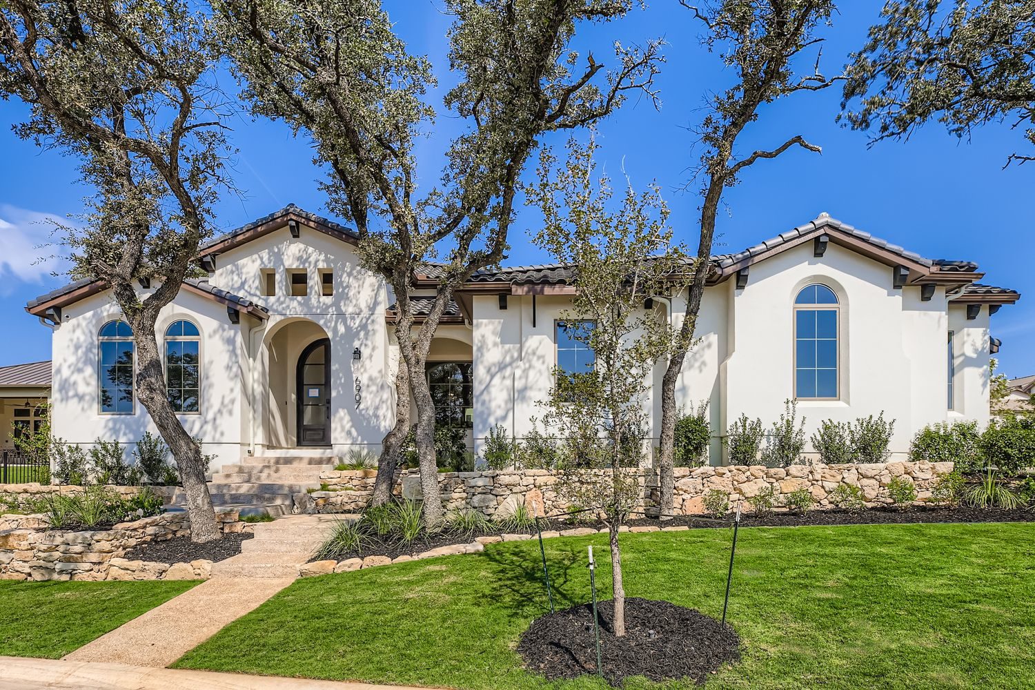 6907 Bluff Run - Web Quality - 002 - 05 Exterior Front